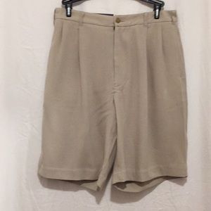 Nautica Men’s 32 waist New with Tags khaki shorts